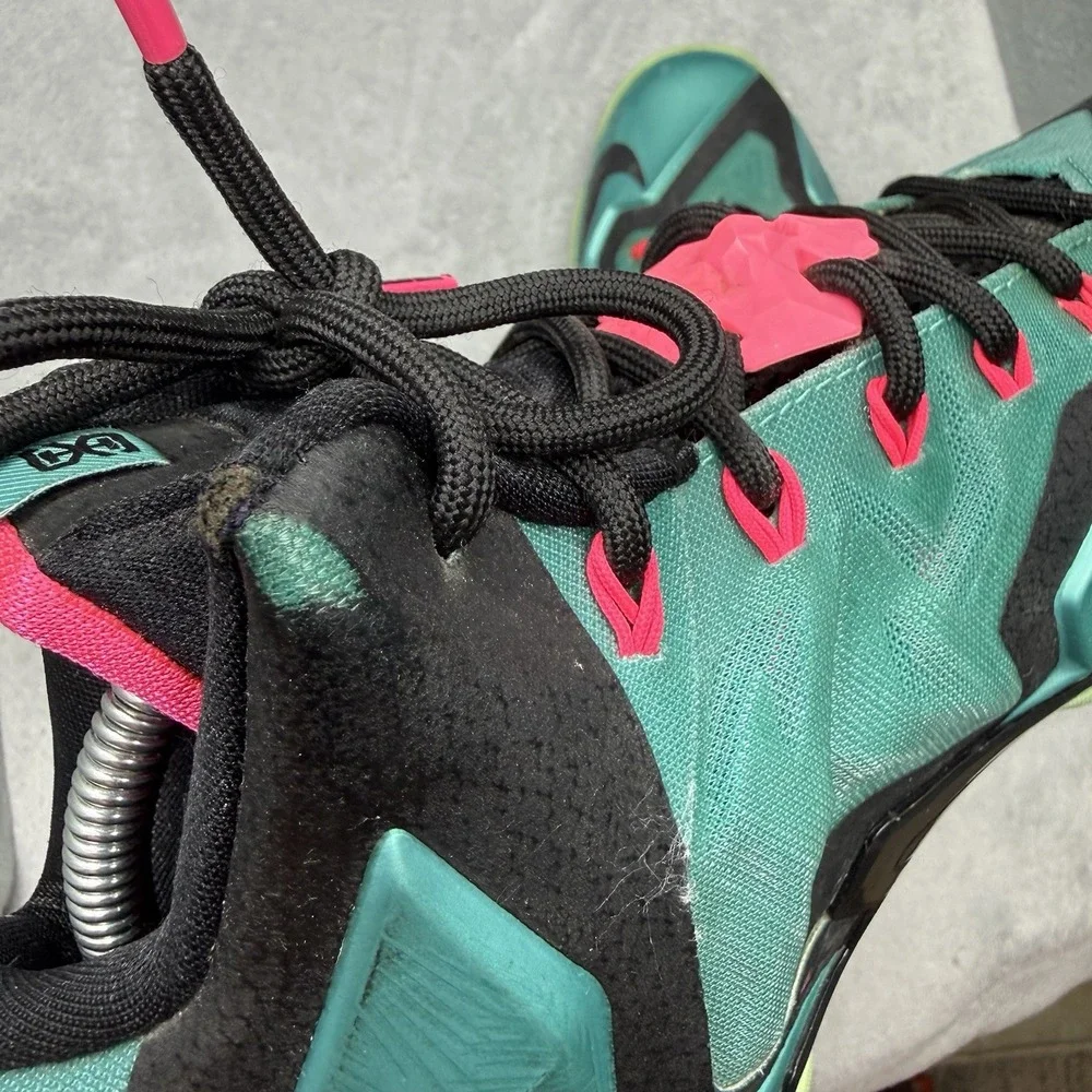 Nike pre owned